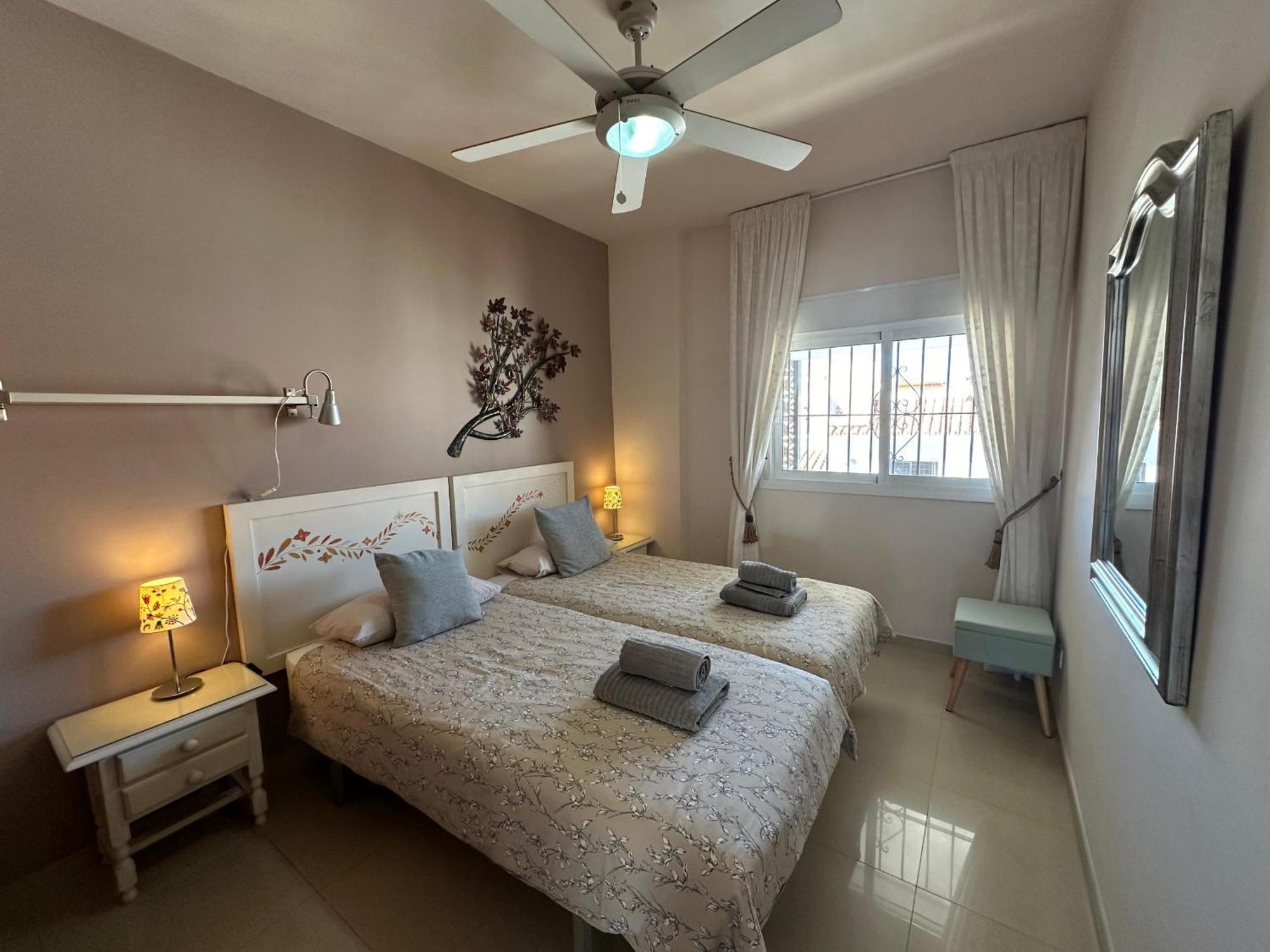 R1345 Carabeo 1 - 42 Apartment